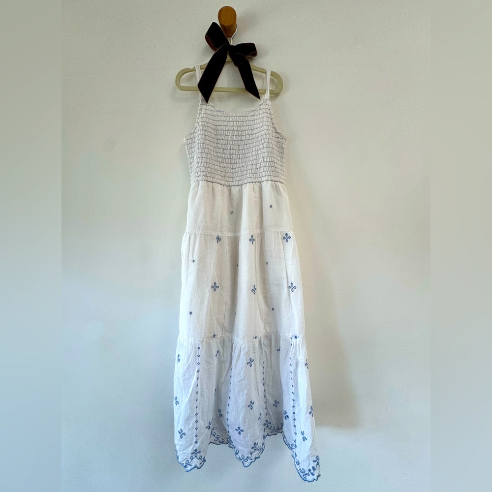 Abercrombie Kids dress, size 9/10, white with blue eyelet embroidery